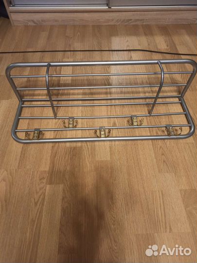 Вешалка настенная металлическая