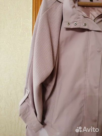 Ветровка женская