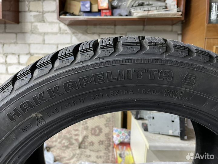 Nokian Tyres Hakkapeliitta 5 245/45 R17