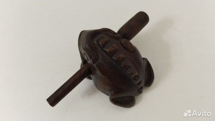 Музыкальная деревянная лягушка