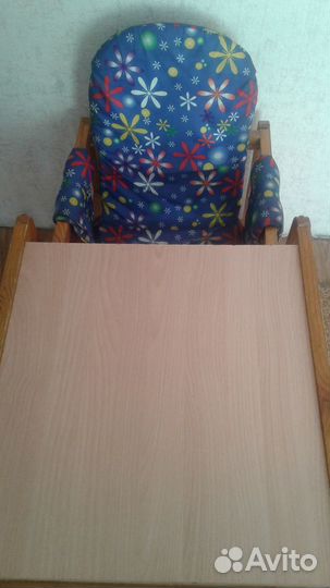 Детский стульчик для кормления