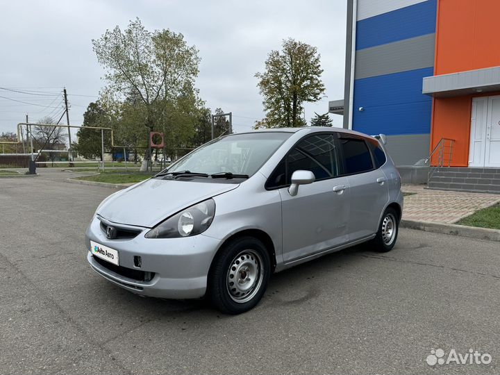 Honda Fit 1.3 CVT, 2002, 300 000 км