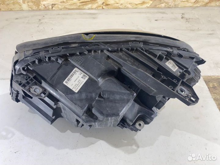 Фара светодиодная передняя правая Mercedes-Benz