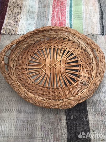 Плетеный поднос