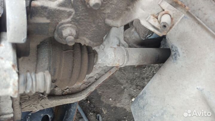 Привод левый правый Nissan almera N15