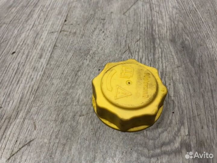 Крышка бака Ford Fiesta MK5 fyja 2005 2006 2007