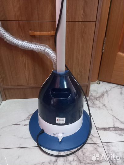 Отпариватель для одежды вертикальный