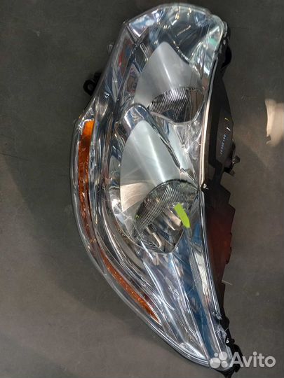 Фара левая citroen C4
