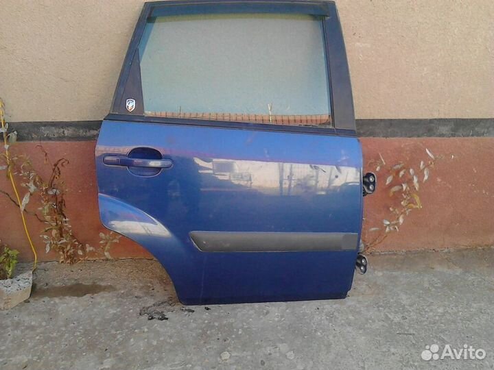 Двери на Ford Fiesta