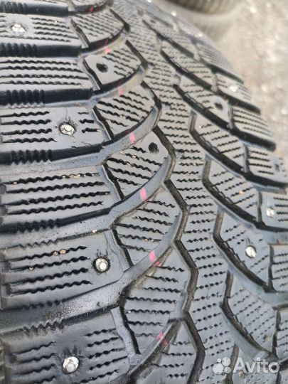 Bridgestone Blizzak Spike-01 205/60 R16