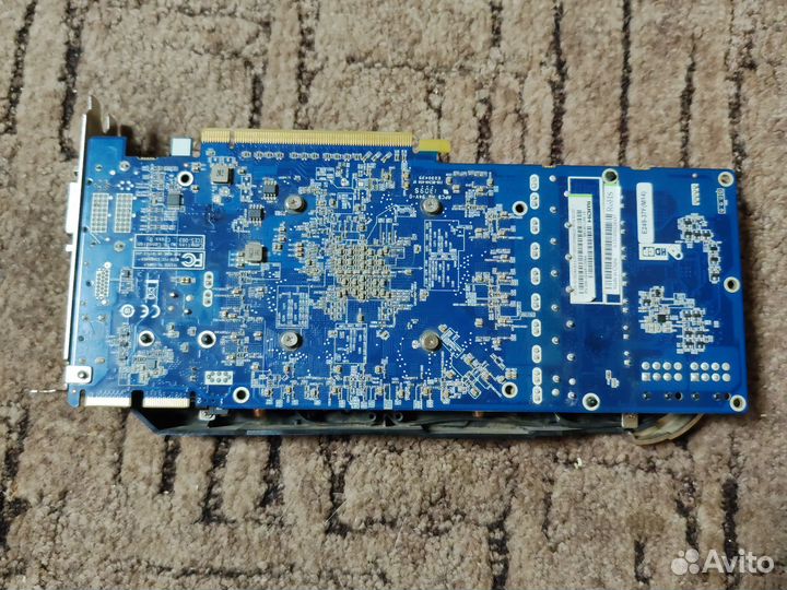 Видеокарта sapphire Radeon HD7950 3GB