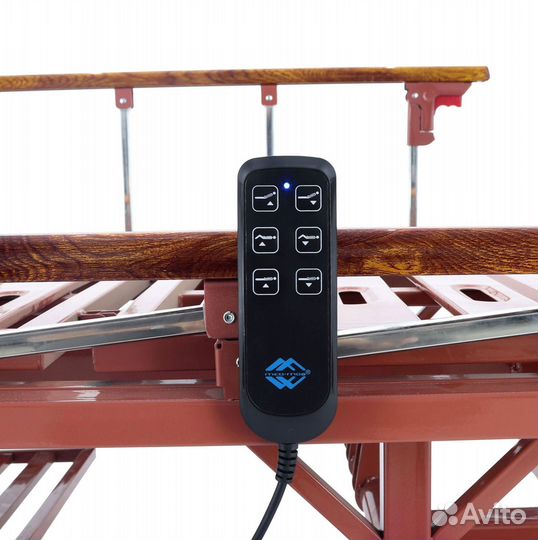 Медицинская кровать для инвалидов