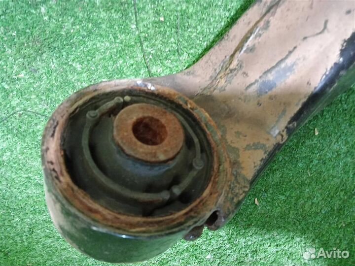 Рычаг задний продольный правый Nissan X-Trail (T3