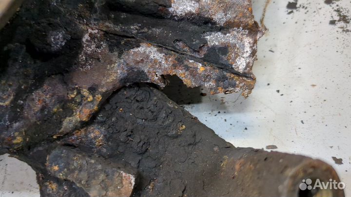 Ступица (кулак, цапфа) левая передняя Mercedes ML W163