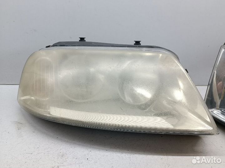 Фара правая Volkswagen Sharan