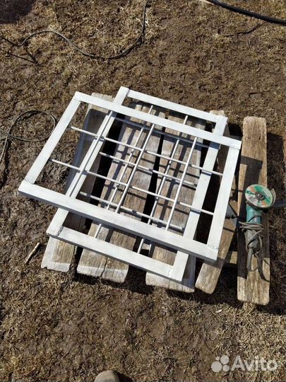 Сварщик на своём авто сварочные работы