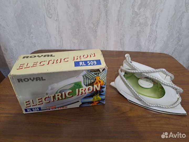 Утюг royal