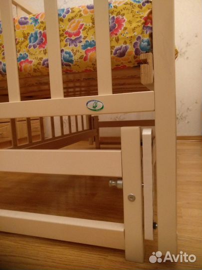 Продам детскую кроватку с ортопедическим матрасом