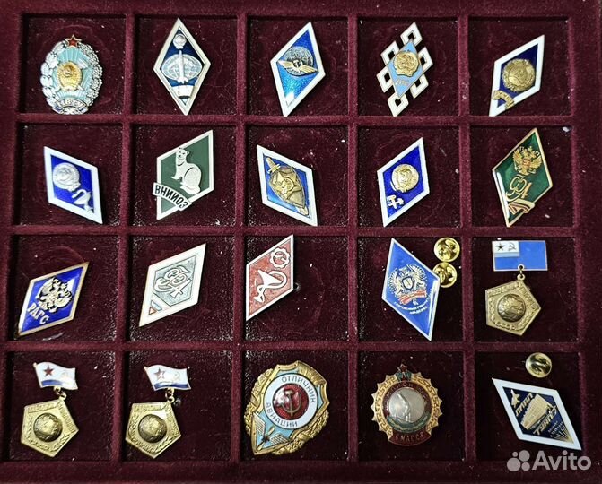 Знаки. Значки. Ромб. Отличник. Спорт. Флот