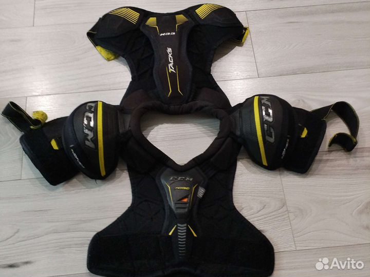 Нагрудник хоккейный CCM tacks 7092