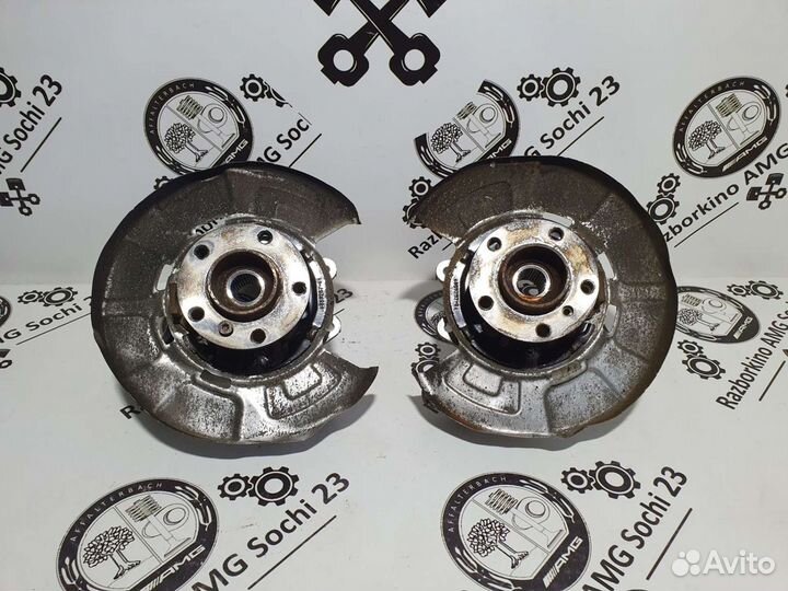 Кулак задний левый и правый BMW E70 E71 F15 F16