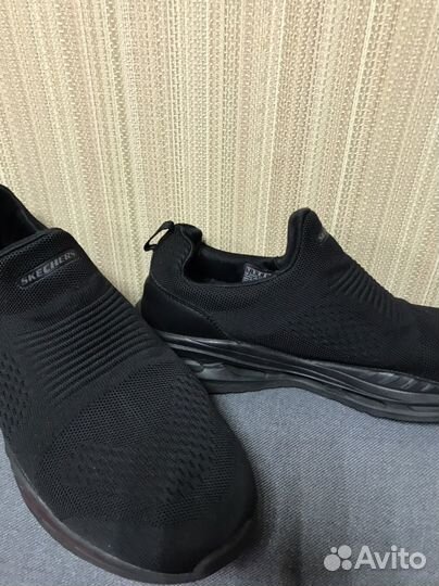 Мужские кроссовки skecers