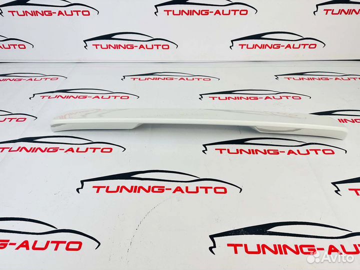 Спойлер на верх Suzuki Grand Vitara / Escudo P8674