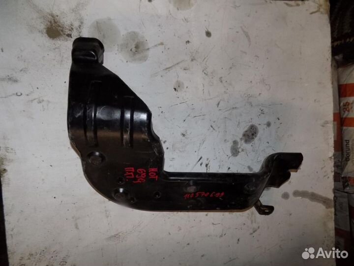 Воздуховод Note (E11) 2006-2013