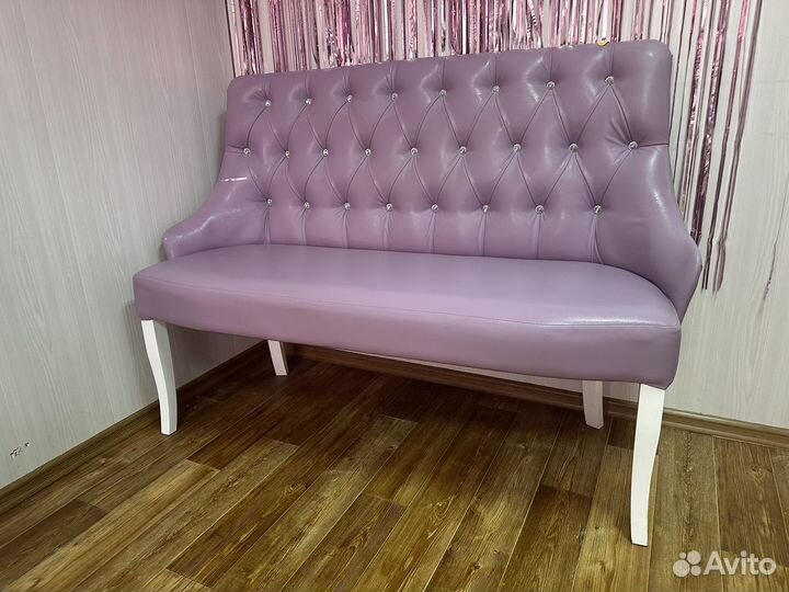 Офисный кожаный диван бу