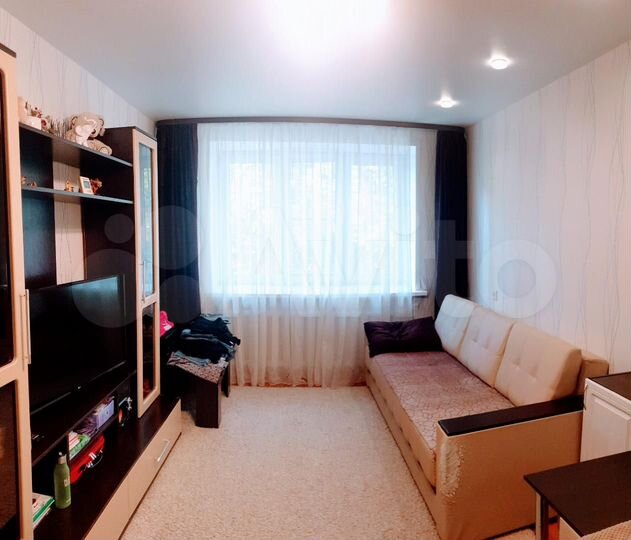 4-к. квартира, 85 м², 1/10 эт.