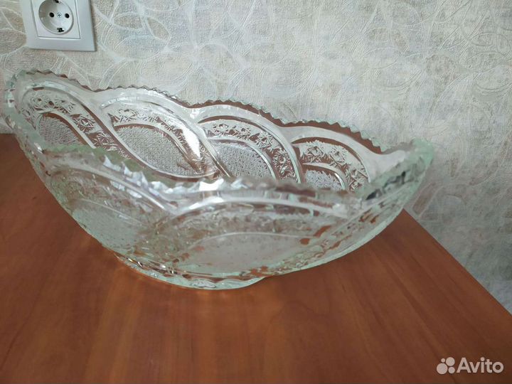 Ваза, ладья, хрустальная времен СССР