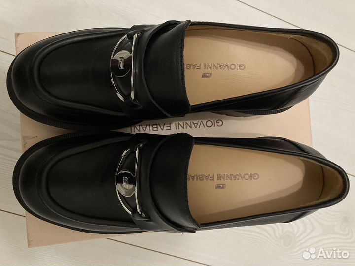 Туфли женские 38 размер натуральная кожа черные