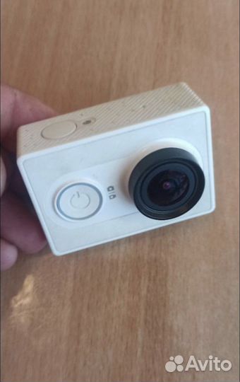 Экшн камера xiaomi yi