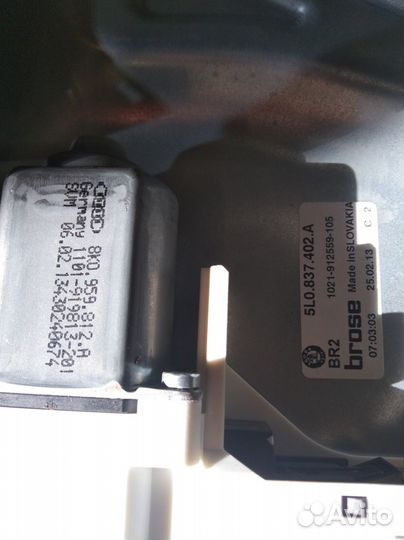 Стеклоподъемник передний правый Skoda Yeti 1.2