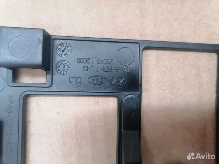 Кронштейн стекла зеркала датчика Kia Carnival