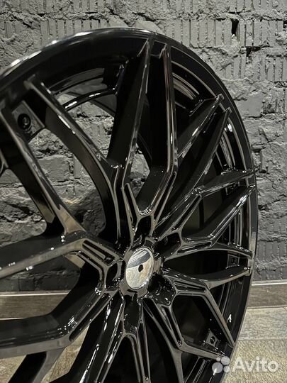 Новые разноширокие литые диски R22 5x112 Brixton