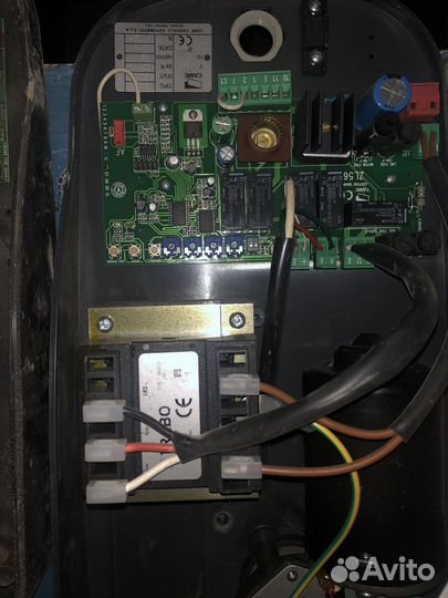 Привод доя секционных ворот