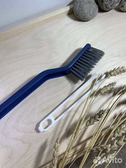 Щетка для уборки с щипцами