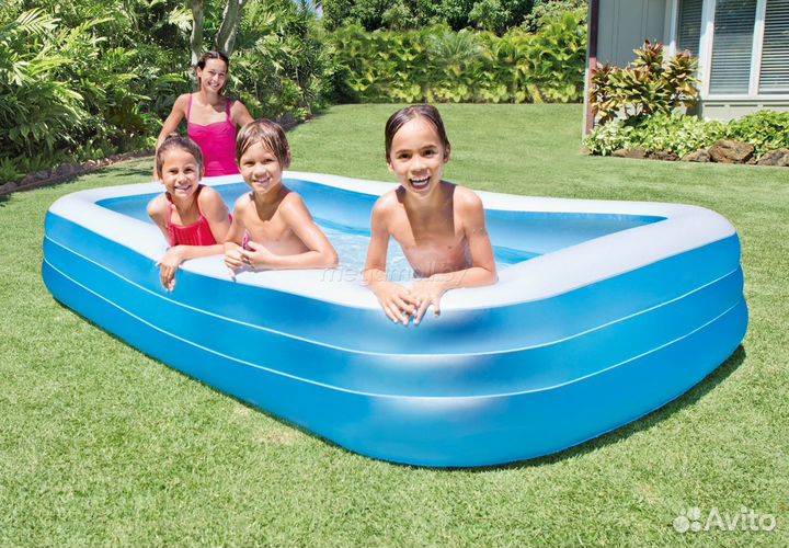 Бассейн для большой семьи