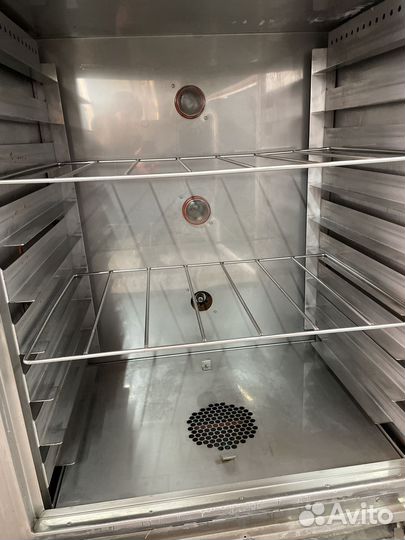 Конвекционная печь с расстоичным шкафом