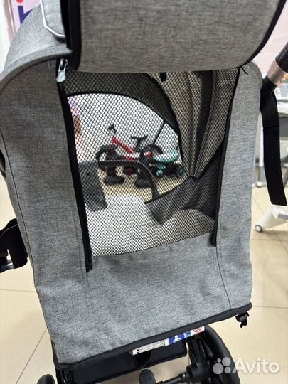 Коляска прогулочная