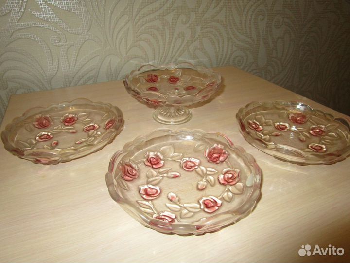 Набор салатников цв стекло Германия