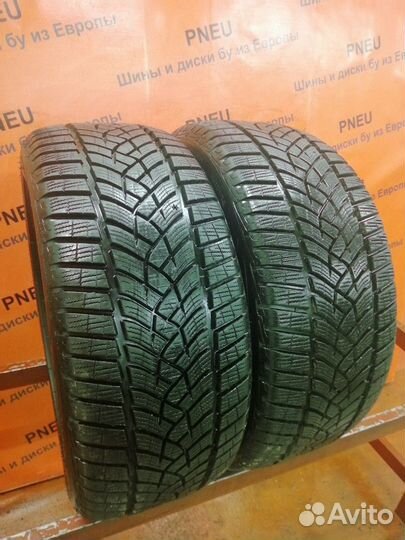 Goodyear UltraGrip Performance Gen-1 215/45 R16