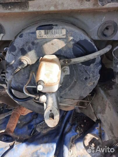 Вакуумный усилитель тормозов Рено Сценик 3