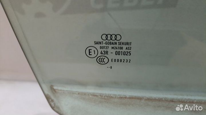 Стекло двери переднее правое Audi A3 8PA BZB 2008