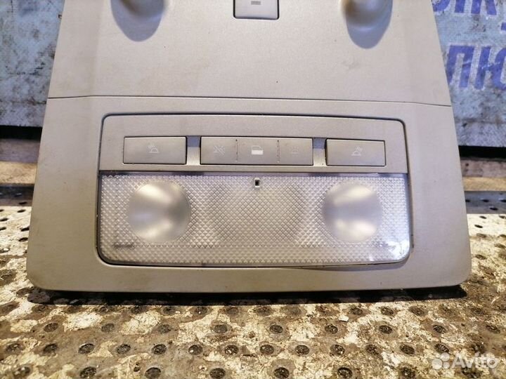 Плафон салонный Opel Astra J GTC