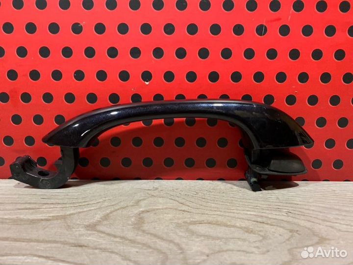 Ручка наружная передняя правая Porsche Macan 95B