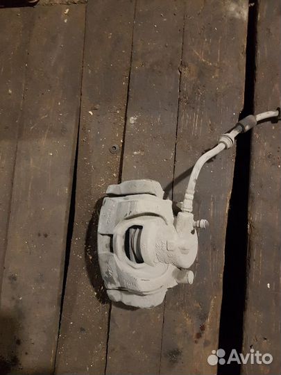 Суппорт тормозной передний правый Ford Mondeo 4