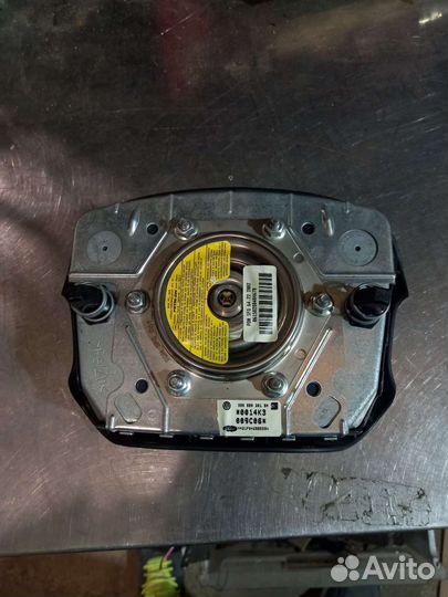 Подушка безопасности руля VW Sharan 1