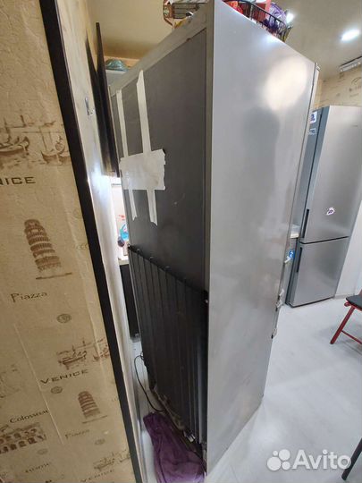 Холодильник бу Whirlpool